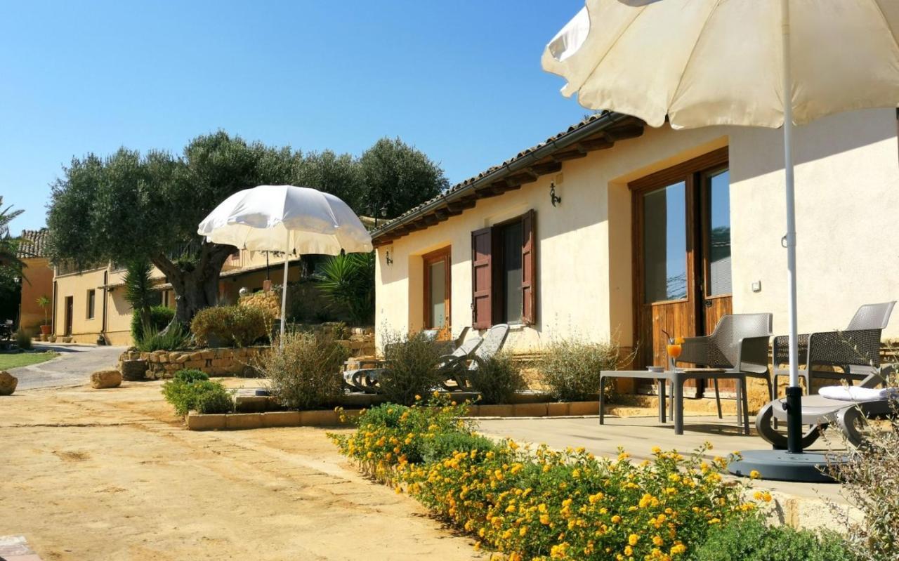 Villa La Lumia B&B Suites & Apartments Agrigent Exterior foto