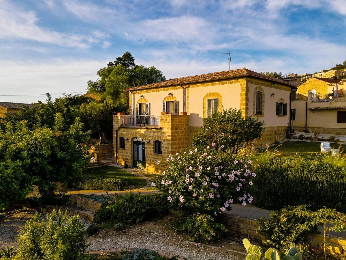 Villa La Lumia B&B Suites & Apartments Agrigent Exterior foto
