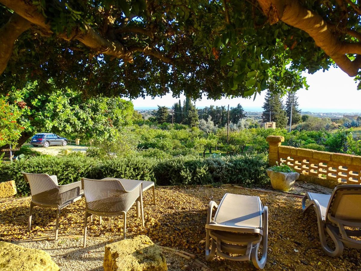 Villa La Lumia B&B Suites & Apartments Agrigent Exterior foto